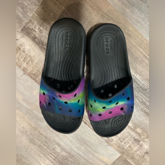 Crocs Classic Out Of This World Slides - Picture 5 of 6